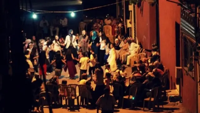 Citizens are complaining! Street weddings have been banned in Manisa.