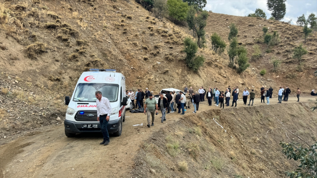 They were going to the funeral! The vehicle carrying the martyr's relatives overturned into the ditch