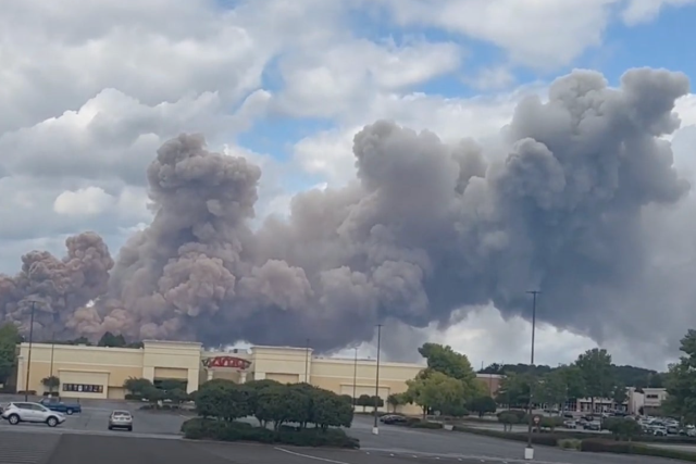 Toxic cloud alarming the USA! Highways and public buildings closed, evacuation order issued for 17,000 people