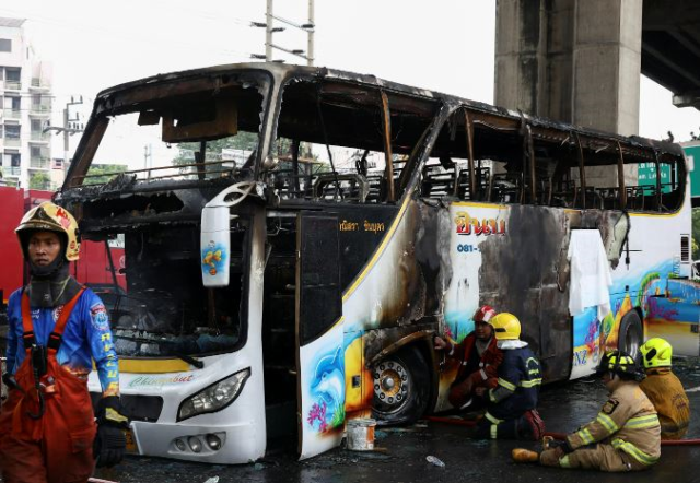 A bus carrying students and teachers caught fire in Bangkok! 25 people died