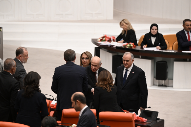 MHP General Chairman Bahçeli answered questions at the reception for the new legislative year