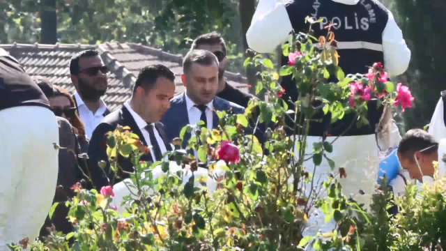 Karabulut family's lawyer: There was no shroud or cloth in Cem Garipoğlu's grave, the bones and skull were scattered