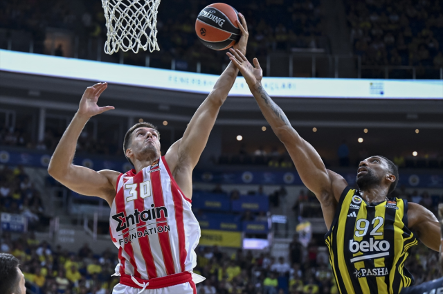 Fenerbahçe Beko defeated Olympiakos 82-71 in the first week of the EuroLeague