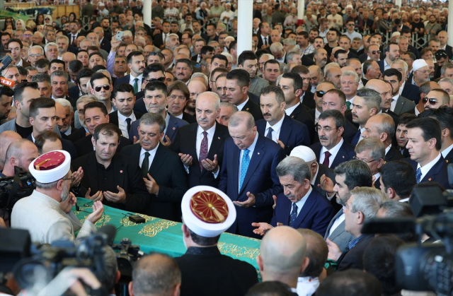 President Erdoğan, Abdullah Gül, and Ahmet Davutoğlu came together after years