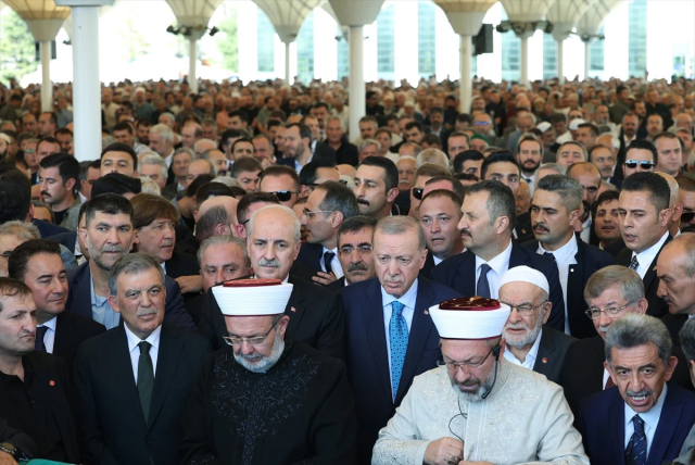 President Erdoğan, Abdullah Gül, and Ahmet Davutoğlu came together after years