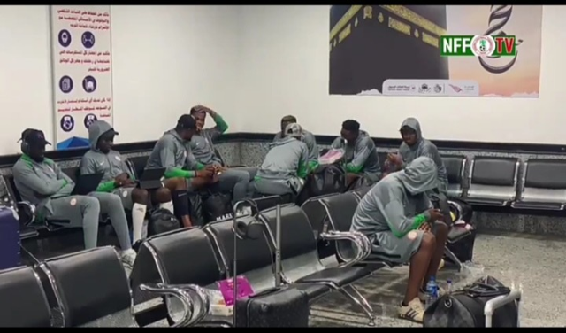 The Nigeria National Football Team stranded at the airport decided not to play the match in Libya