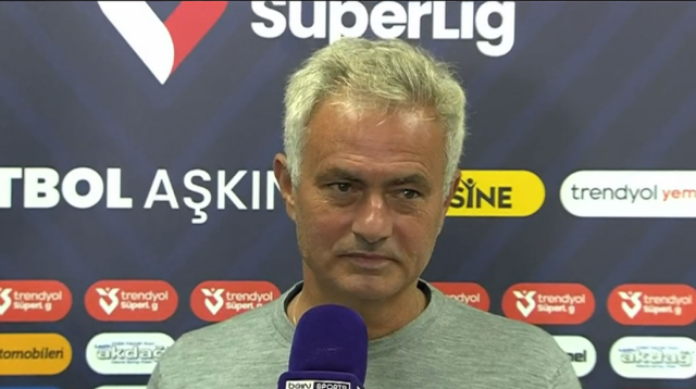 Everyone is talking about Jose Mourinho's hair