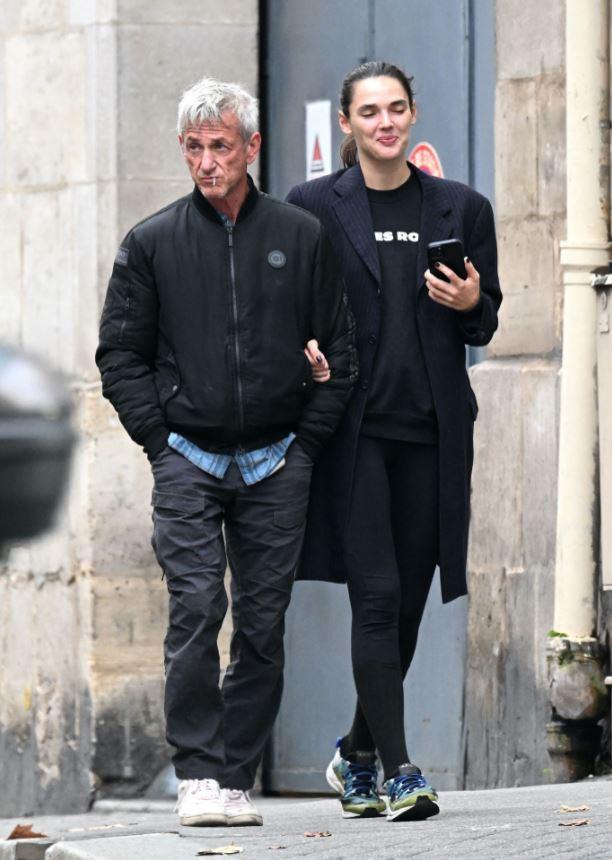 64-year-old Oscar-winning actor spotted in Paris with his 34 years younger girlfriend