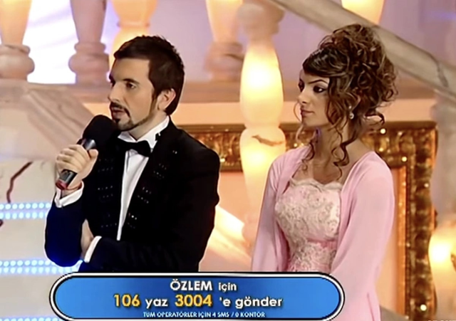 Popstar Özlem Güneş, who changed her name and entered into hijab, has opened up