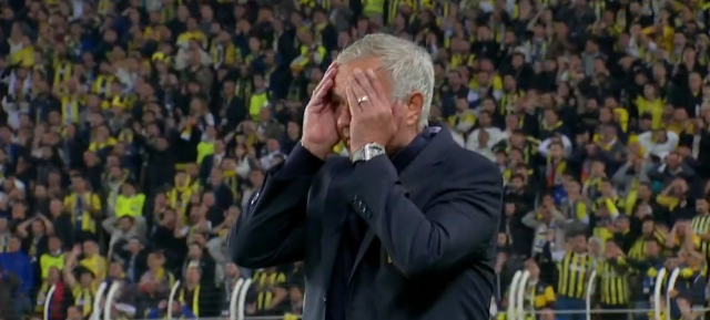 Even Mourinho couldn't believe En-Nesyri's consecutive missed goals