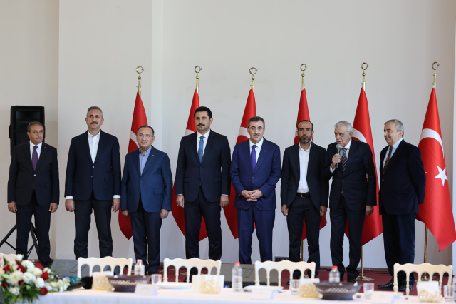 The 6-year feud between the Şenyaşar and Yıldız families ended with a dinner attended by high-level politicians