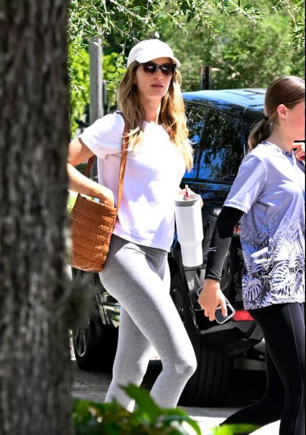 It has been announced that world-famous model Gisele Bündchen is pregnant