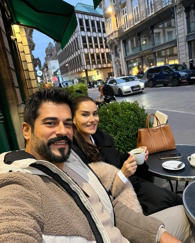 Fahriye Evcen's poses are drawing reactions: You have become just like 'Necla' from 'Leaf Fall'