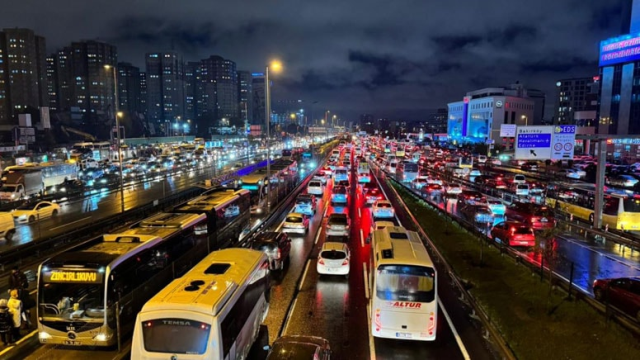 Istanbul is red on the last working day of the week