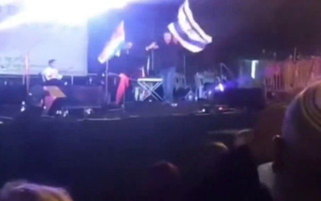 Minister Yerlikaya asked DEM Party's Sakık about the Israeli flag displayed at the concert