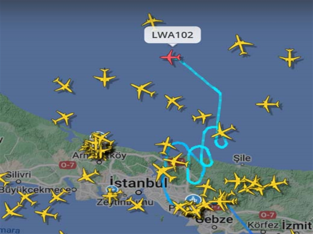 Planes are unable to land in Istanbul hit by the south wind