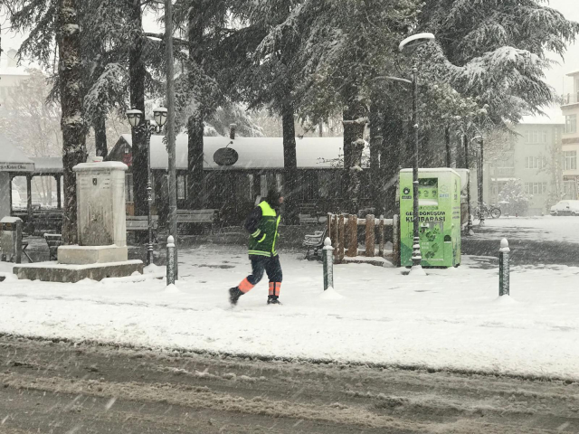 Snow blockade on the highways connecting Konya to 4 provinces