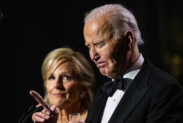 Joe Biden could not hold back his tears at the farewell dinner at the White House