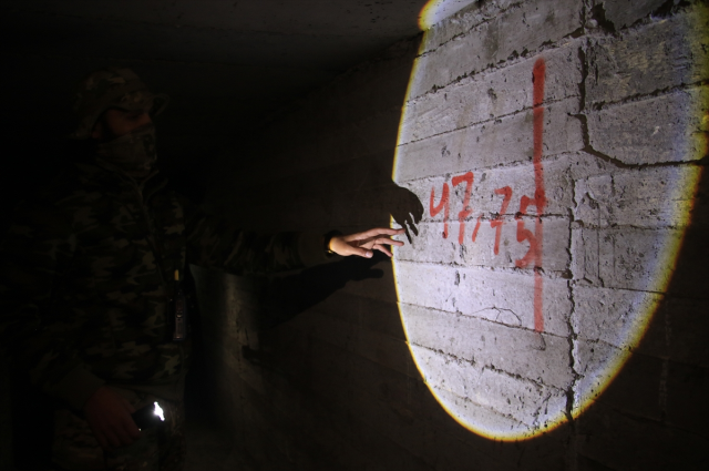 A tunnel network was found under the hospital used by terrorists in Manbij