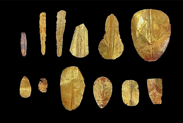 Gold tongue and clawed 13 mummies found in 2000-year-old tombs in Egypt