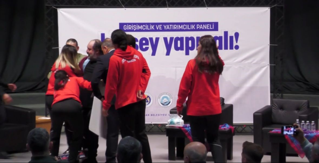 Famous businessman Nevzat Aydın fainted at the panel