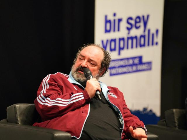 Famous businessman Nevzat Aydın fainted at the panel