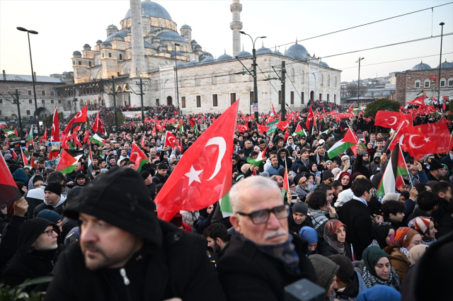 A banner opened at the rally in support of Palestine drew attention