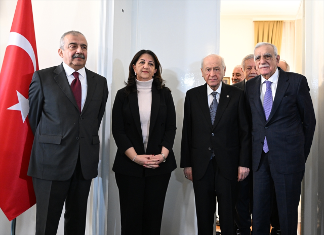 Attention-grabbing trustee application after the Imralı delegation's visit to Bahçeli