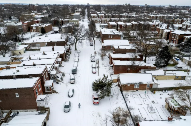 Winter storm claimed 6 lives: A man was found frozen at a bus stop