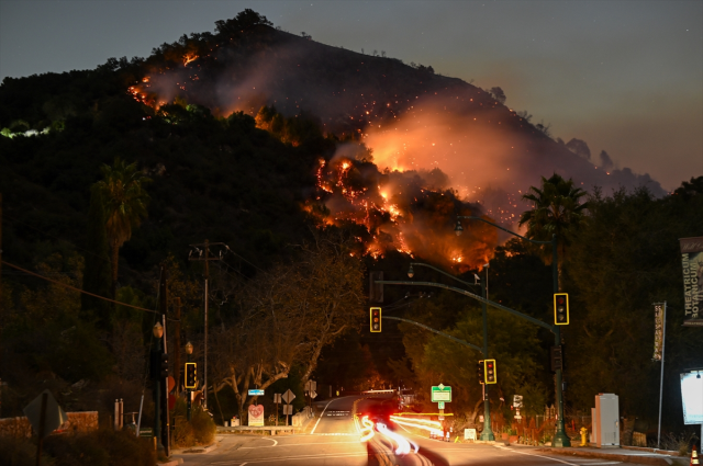 The number of fatalities in the U.S., which has been burning for 6 days, has risen to 24