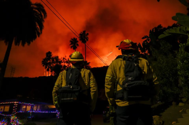 The hiring of private firefighting teams by some wealthy individuals in Los Angeles has sparked reactions