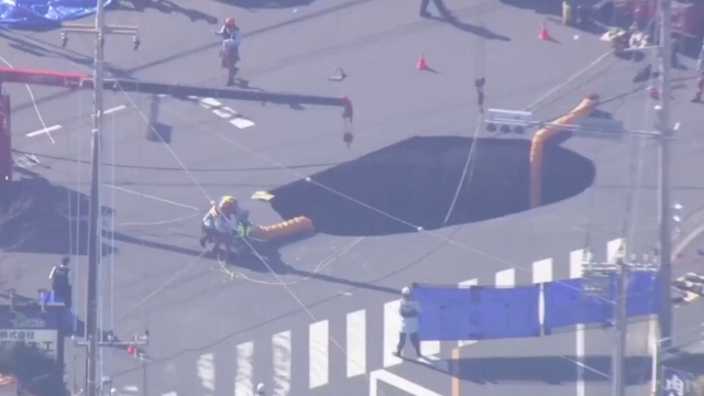 Rescue efforts for the driver who fell into the sinkhole continue on the second day