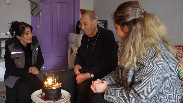 A heartwarming surprise! Celebrated his birthday for the first time in 85 years