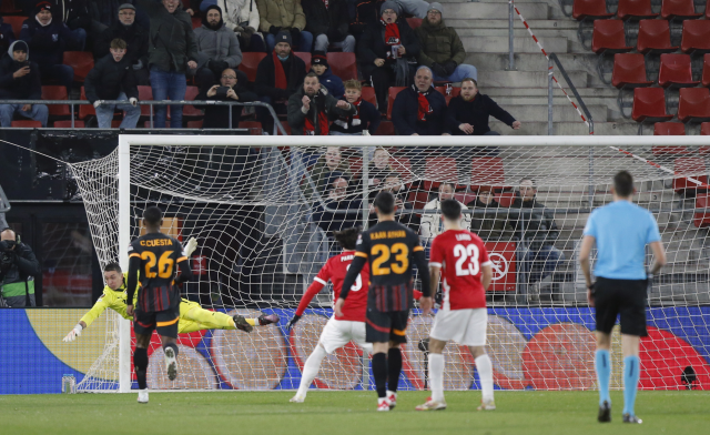 Galatasaray lost 4-1 to AZ Alkmaar away
