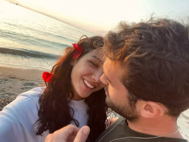 The long-awaited love pose of Aybüke Pusat and Furkan Andıç came years later