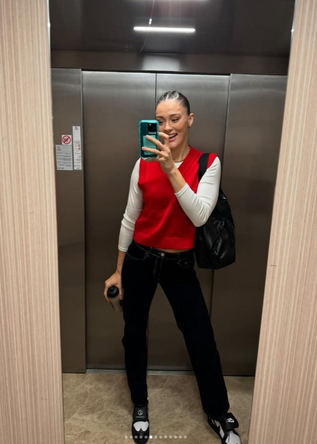 Zehra Güneş's high school style received a flood of comments