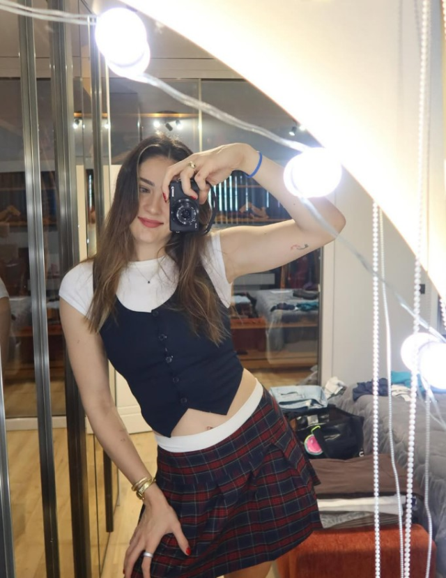 Zehra Güneş's high school style received a flood of comments