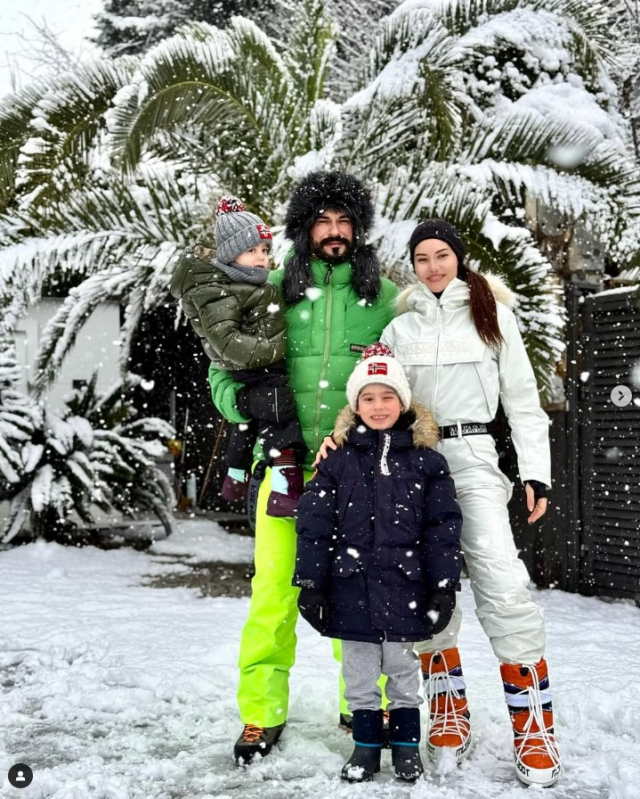 Attention-grabbing snow combination of Fahriye Evcen and Burak Özçivit