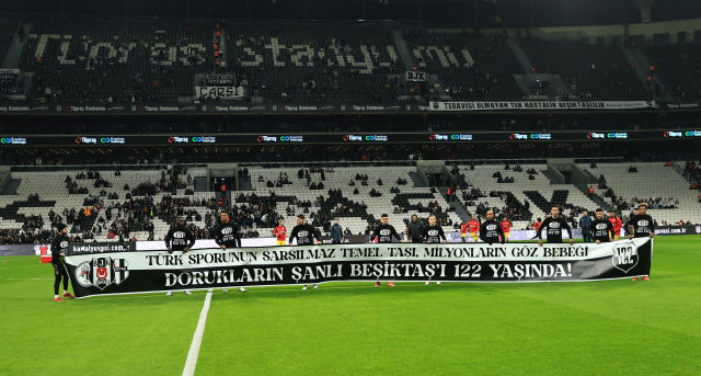 A massive choreography special for the 122nd year from Beşiktaş stands