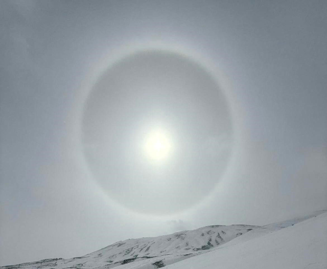 Nature's artwork 'halo' captured in Erciyes