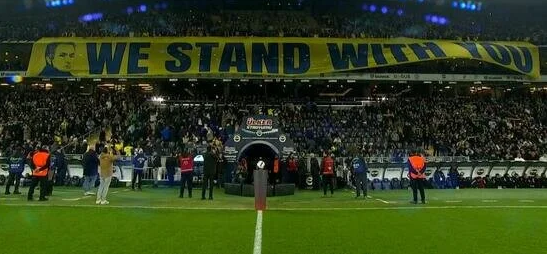 Fenerbahçe fans opened a banner to support suspended Mourinho