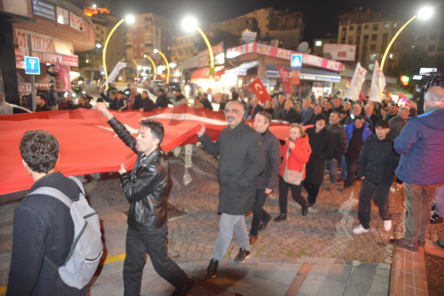 Clash during the support march for İmamoğlu in Rize