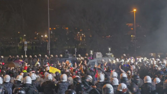 Protesters attacked the police in Saraçhane