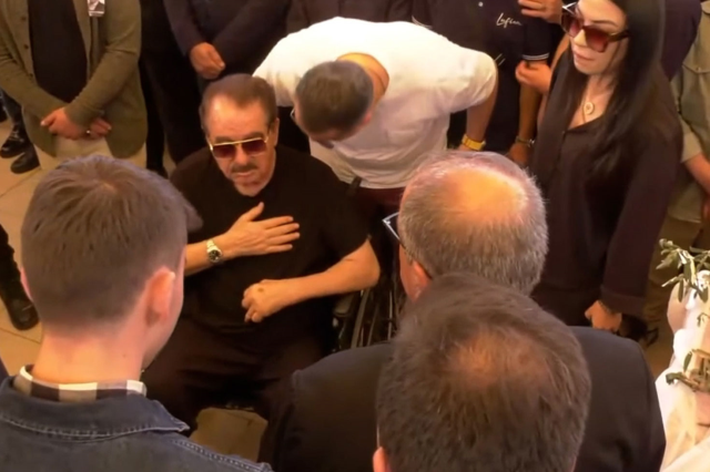 Yılmaz Erdoğan could not hold back his tears at Sırrı Süreyya Önder's funeral