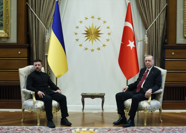 بدأت محادثات أردوغان وزيلينسكي
