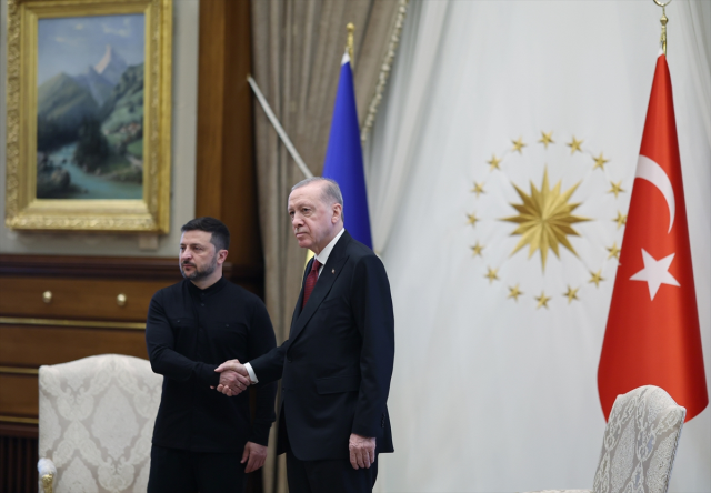 بدأت محادثات أردوغان وزيلينسكي