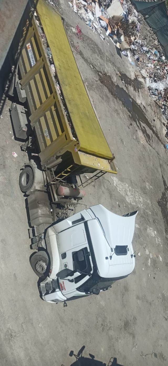 Zeytinburnu Municipality turned the area adjacent to the site where 10,000 people live into a waste site