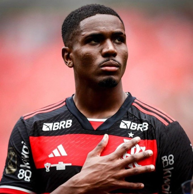 Vitor Pereira wants to bring his former star to the Premier League