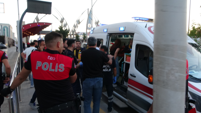 Two women arguing on the bus stabbed each other at the stop where they got off