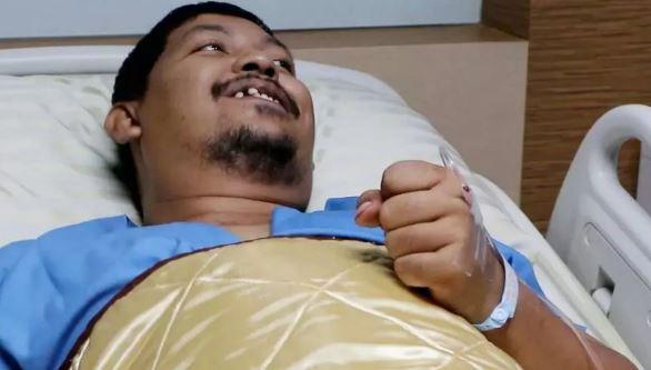 The 3.5-meter-long snake bit the penis of the man using the toilet
